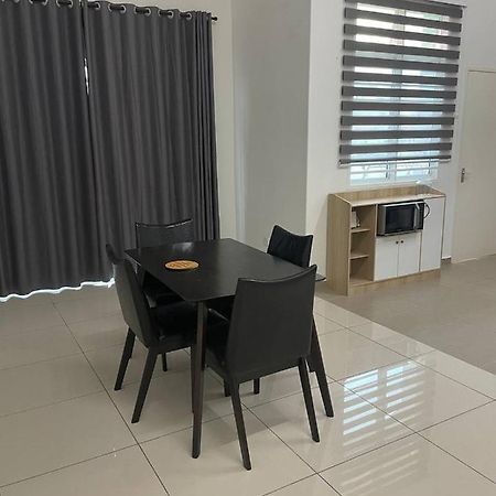 Bungalow Homestay Jasin Perdana Ngoại thất bức ảnh
